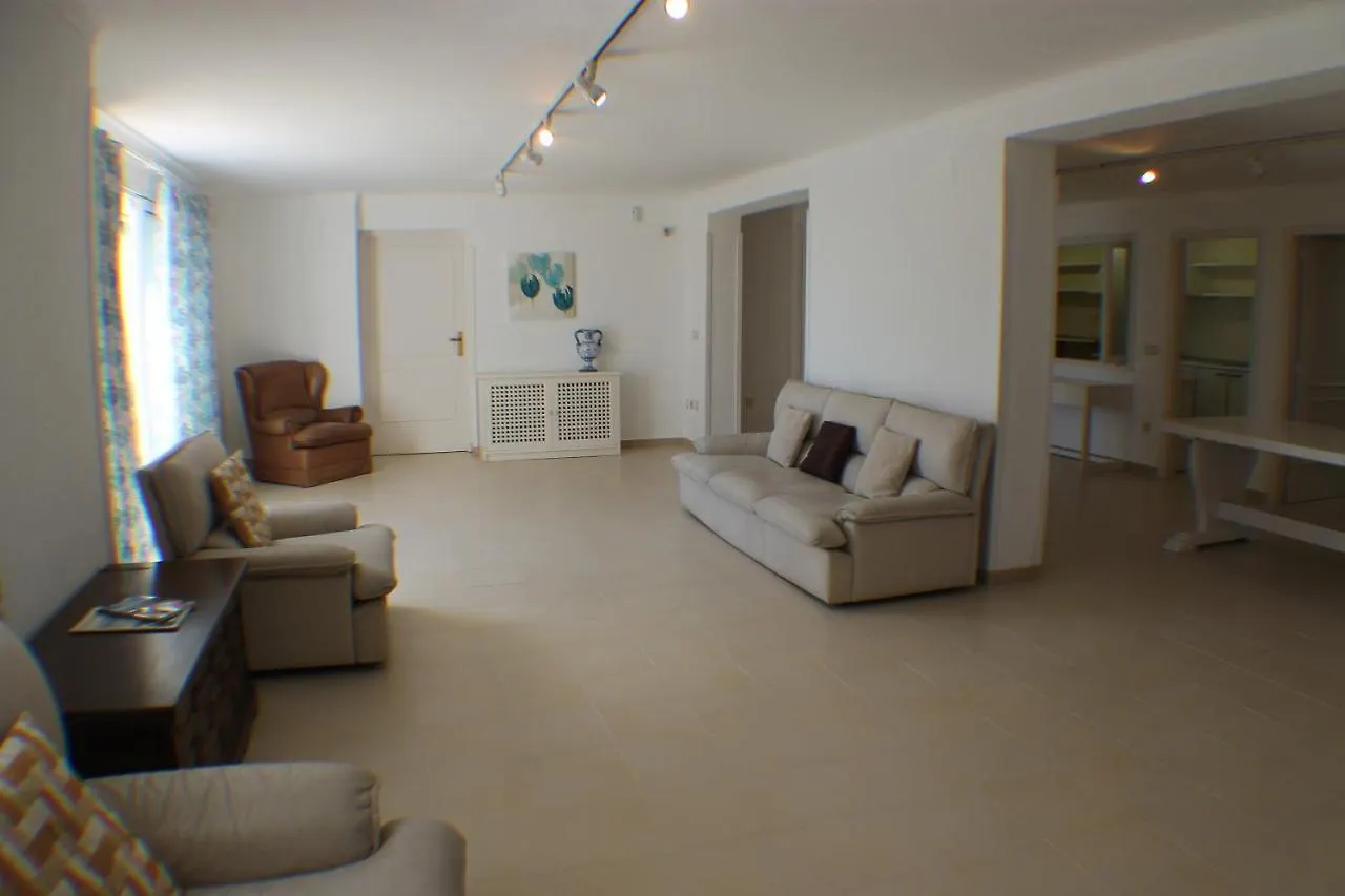 Agi Villa Cibeles Roses Hiszpania