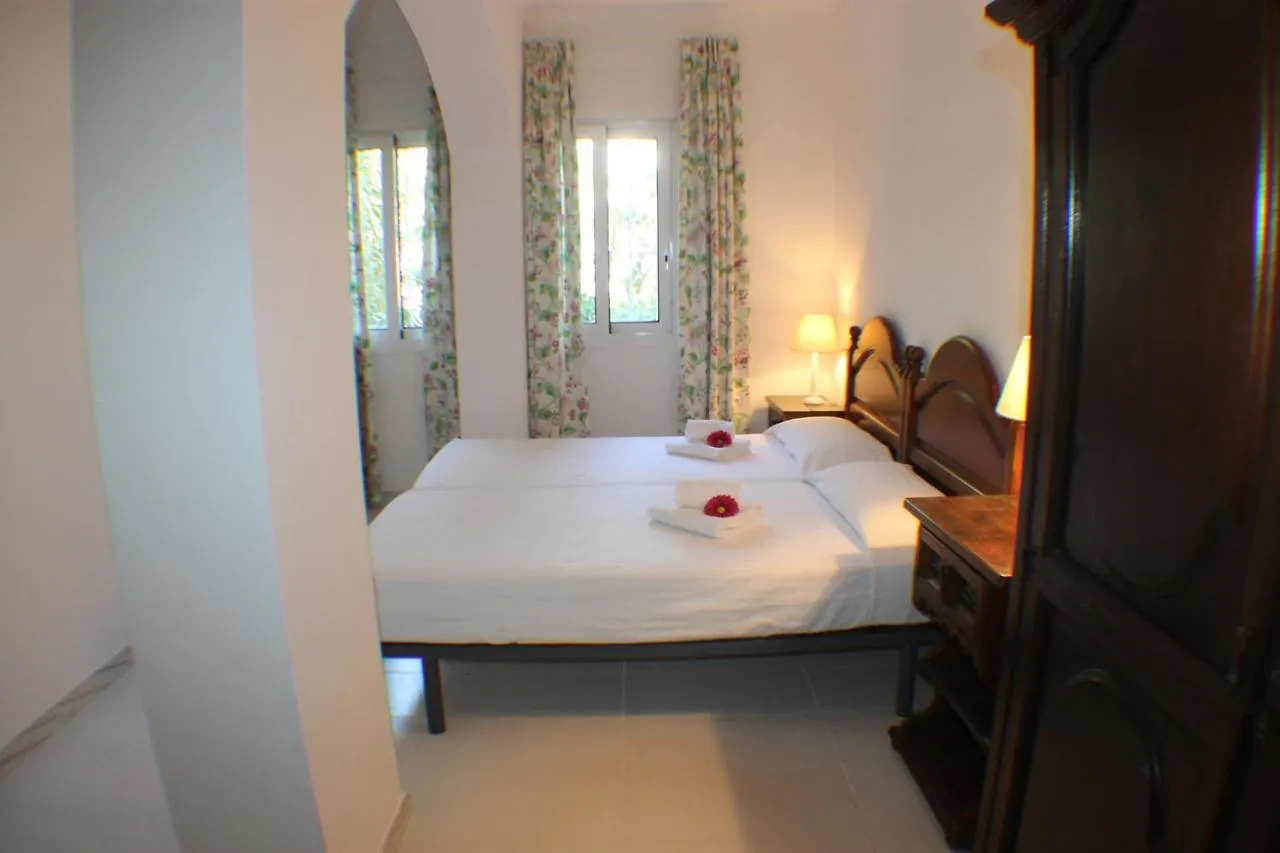 Agi Villa Cibeles Roses Hiszpania