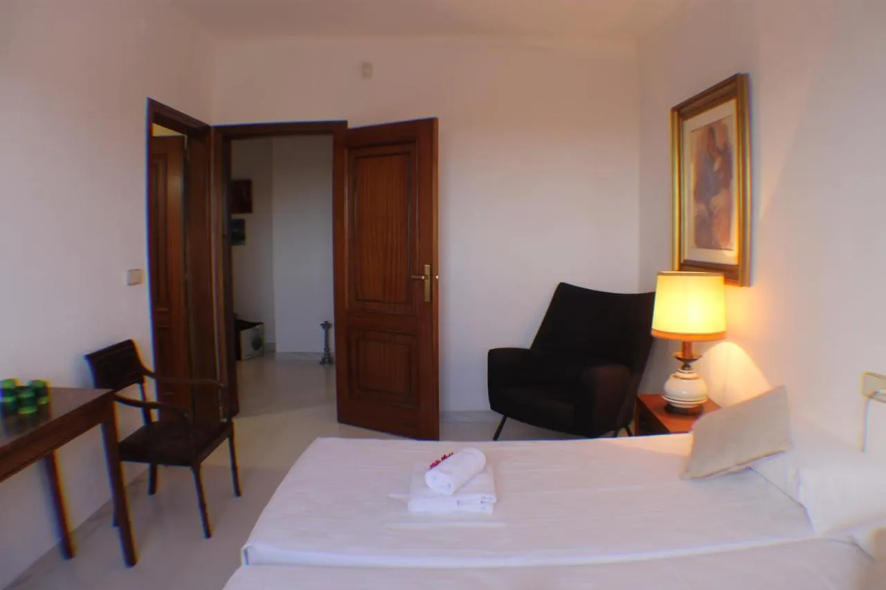 Agi Villa Cibeles Roses Hiszpania