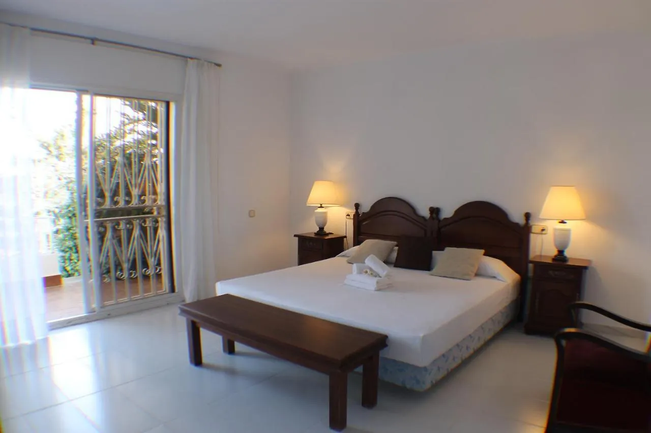 Agi Villa Cibeles Roses